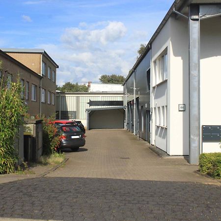 R B Apartment Hamburg Business Am Flughafen Fuer 1-5 Personen - Ideal Fuer Geschaeftsreisende Und Familien - Kueche - Waschtrockner - Smart Tv Exterior foto